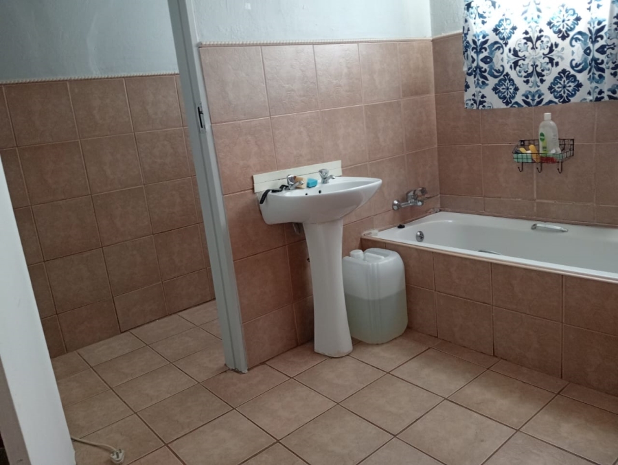 To Let 1 Bedroom Property for Rent in Bodorp North West